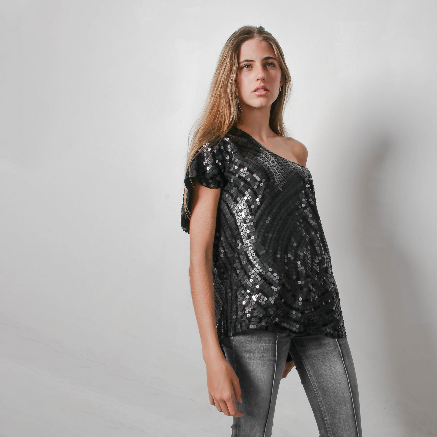 Sequin off-shoulder Top in Viscose